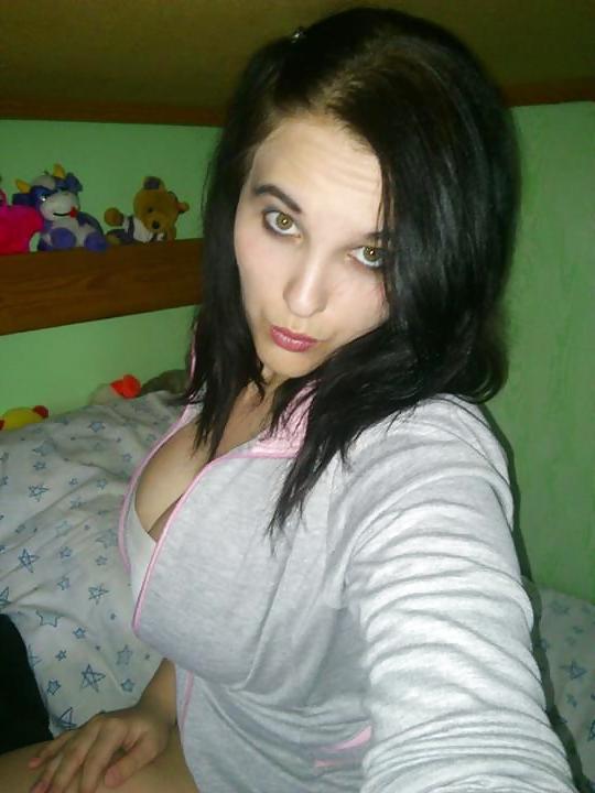 20P Busty Facebook Bitch