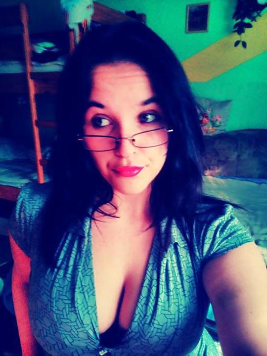 20P Busty Facebook Bitch