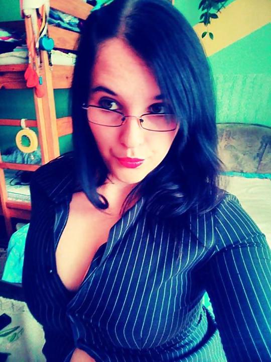 20P Busty Facebook Bitch