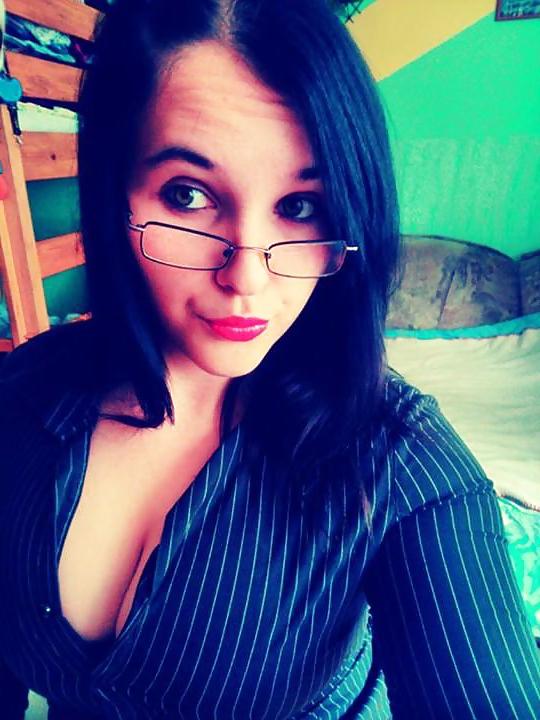 20P Busty Facebook Bitch