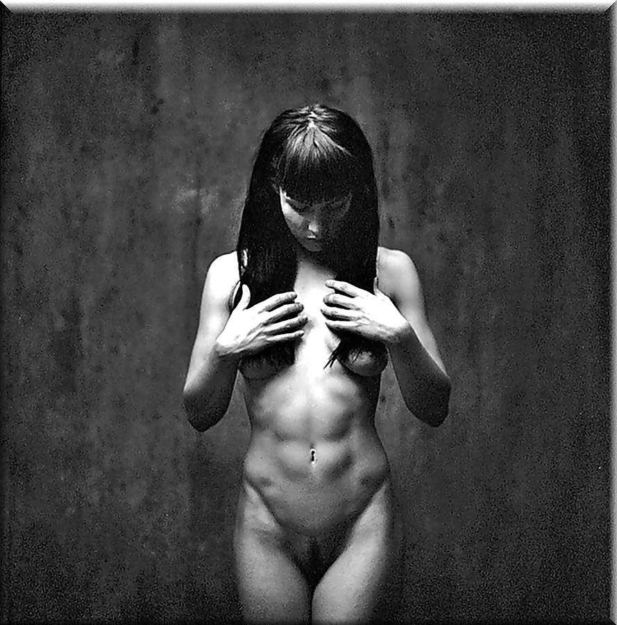 25P Lion's: Pure Erotic Art! (3)