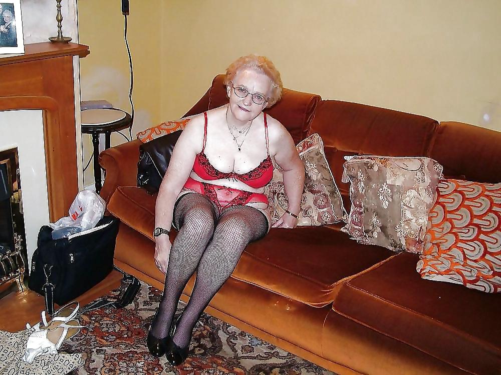 10P Jean, British granny