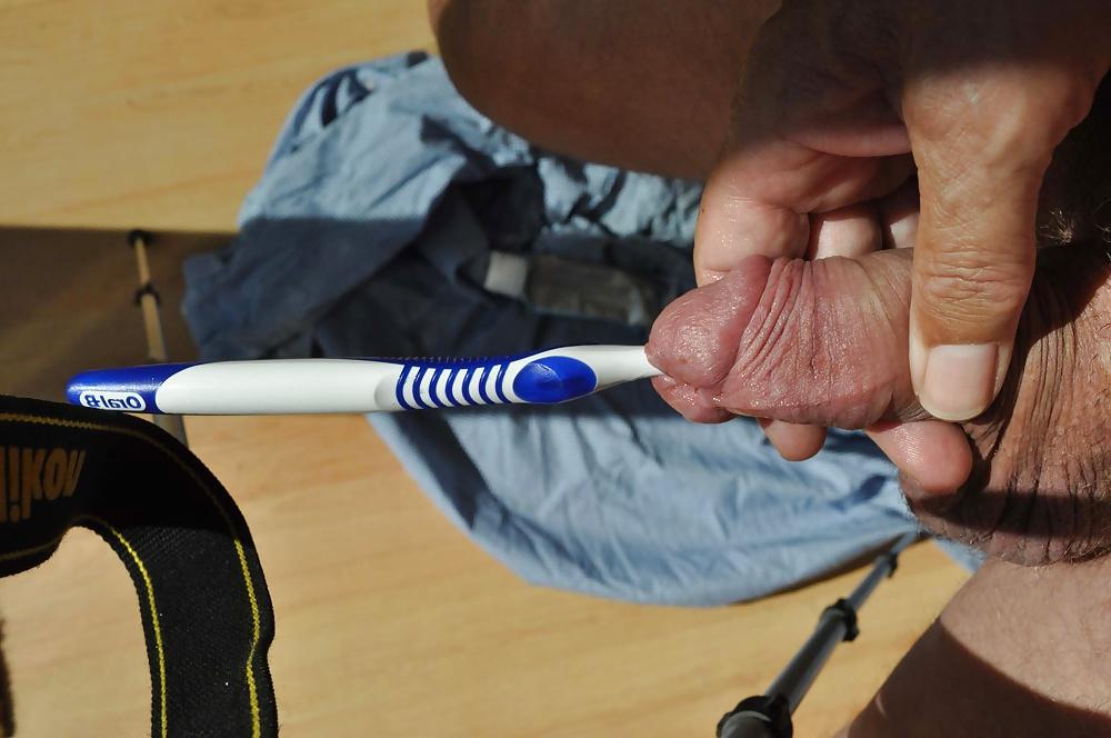 20P Urethra play toothbrush