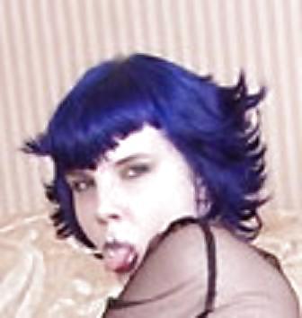 12P Tongue lover pics.