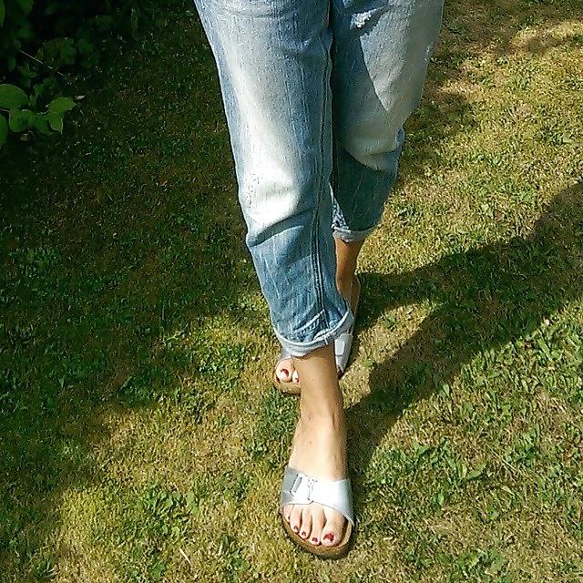 25P Birkenstock Shoes n Feet 