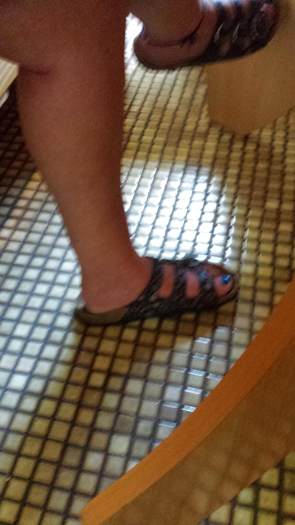25P Birkenstock Shoes n Feet 