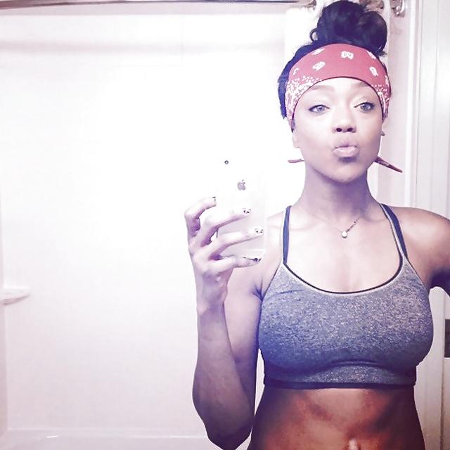 9P Alicia Fox Topless (Covered)