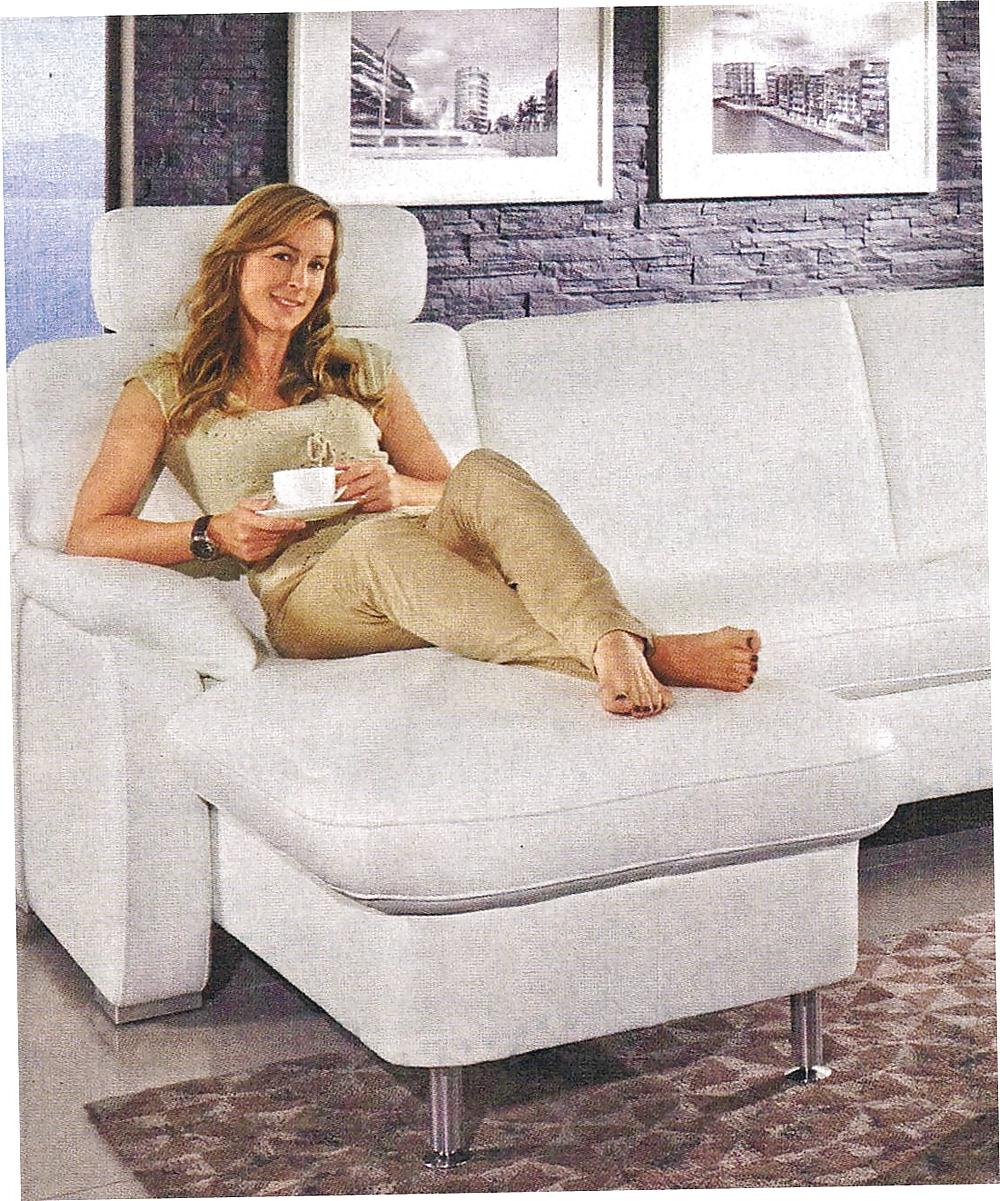12P Scans of Female Feet III