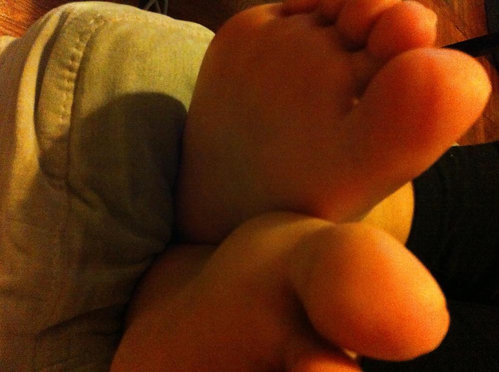 8P FAT SEXY FEET AND TOES MEATY SOLES