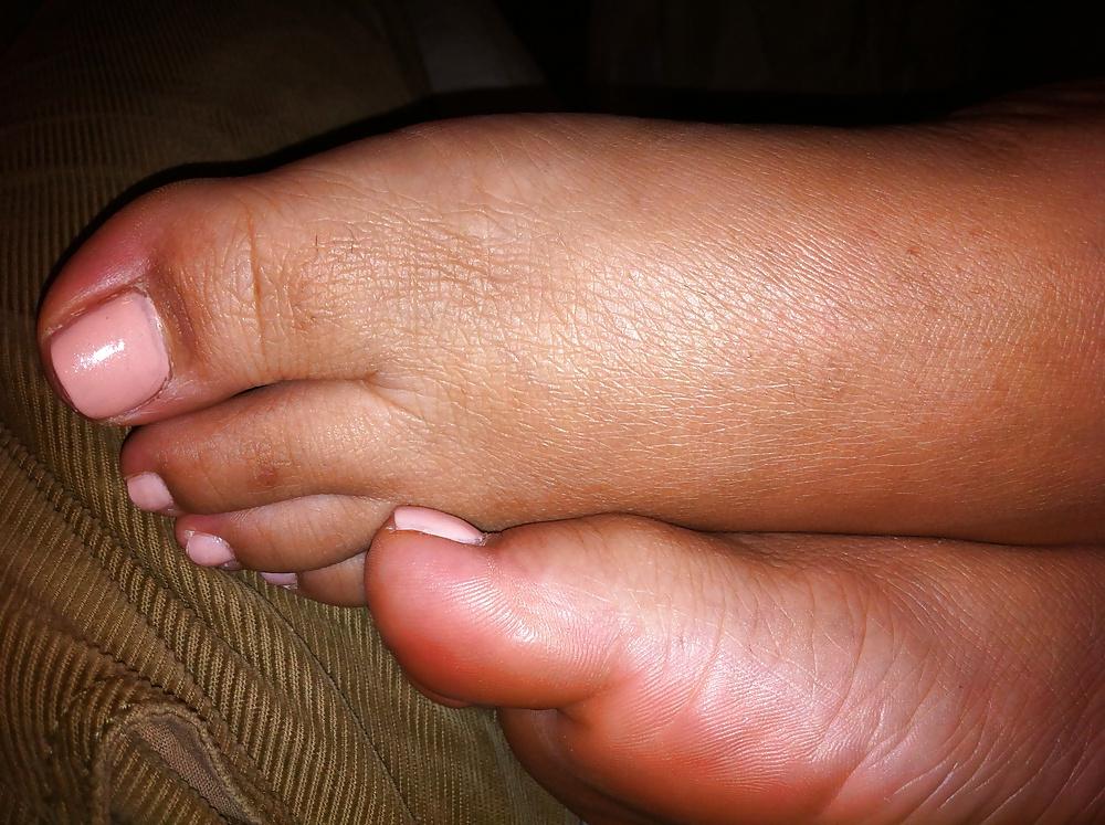 8P FAT SEXY FEET AND TOES MEATY SOLES
