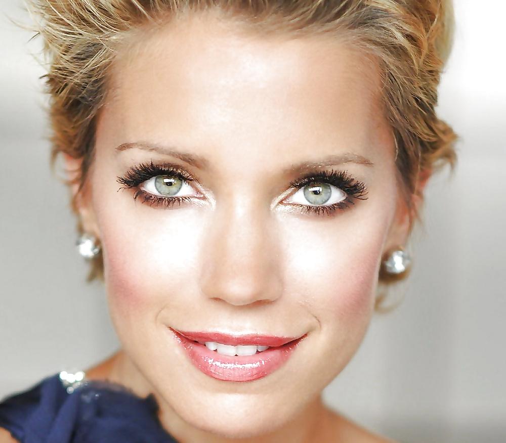 25P Sylvie van der Vaart... A Living Goddess