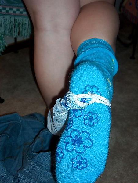 25P WIFE'S FEET Soles sucking toes socks painted toenails MILF