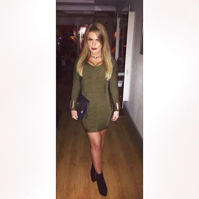 25P Sexy White Bitch 