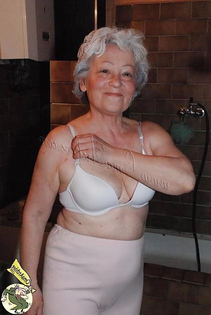 16P OmaPass: Old Chubby granny with big tits