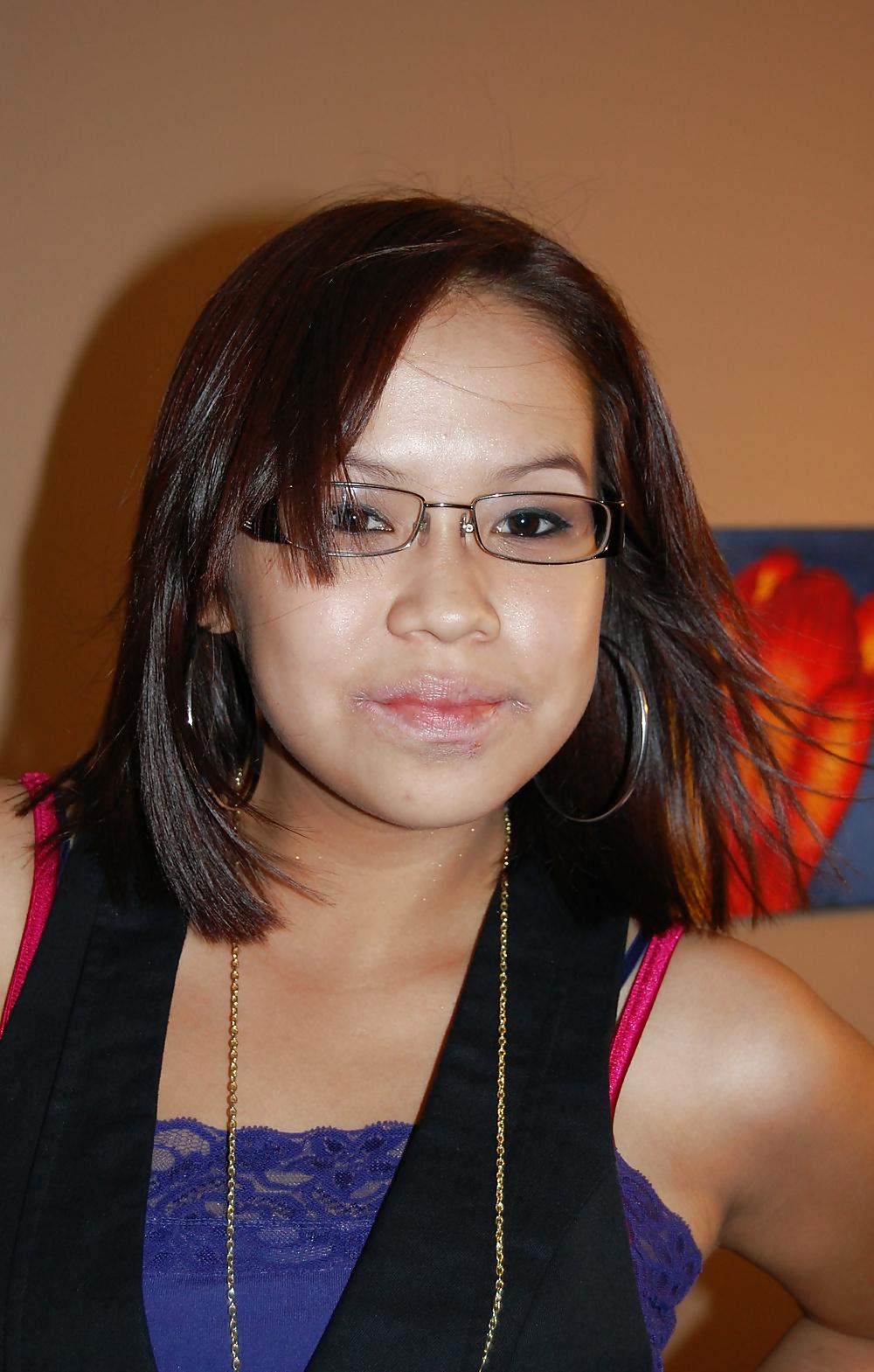 25P Cute young native girl - Sabrina - Non Nude