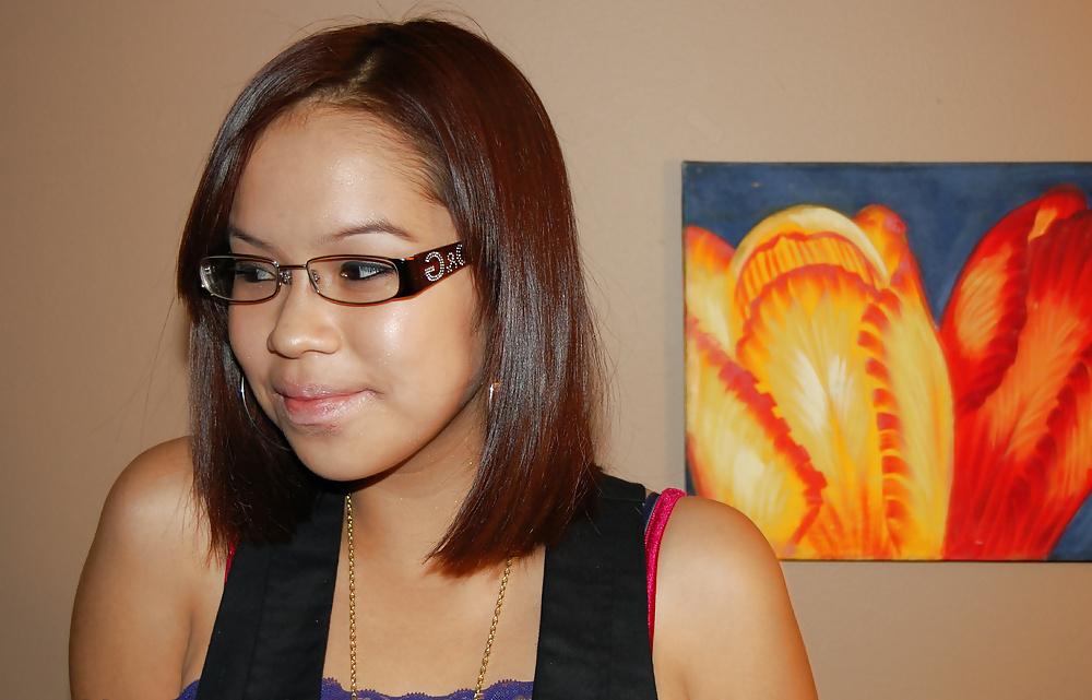 25P Cute young native girl - Sabrina - Non Nude