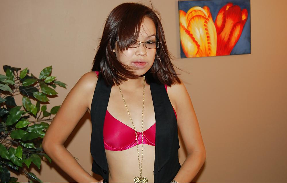 25P Cute young native girl - Sabrina - Non Nude