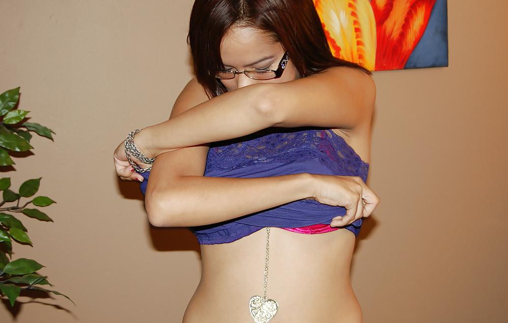 25P Cute young native girl - Sabrina - Non Nude