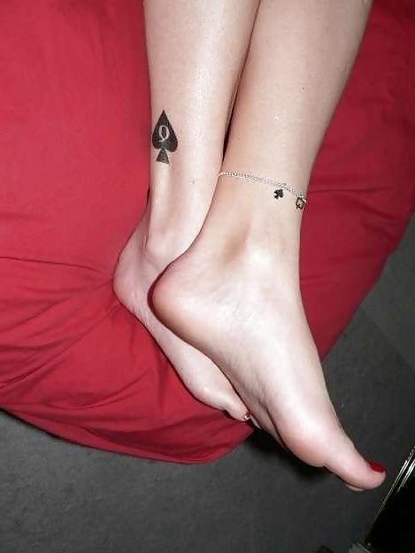 22P Amateur BBC Queen With Tattoo's  