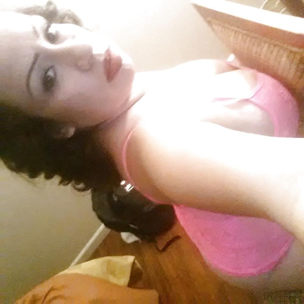 21P Latin Bitch Who Likes to Fuck 