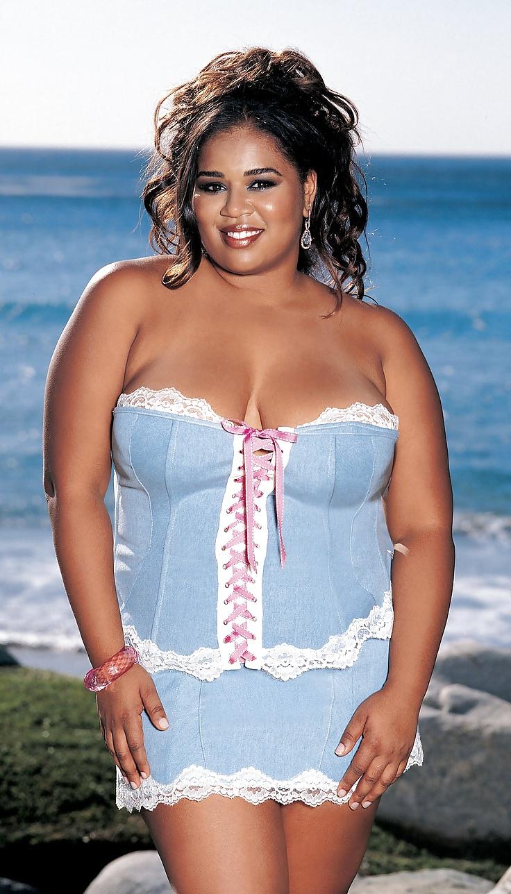 13P Plus Size Model Goddess: Brandi Miller
