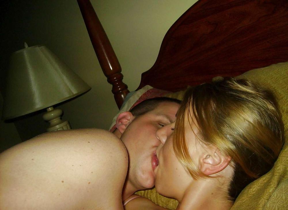25P Cute girl blowjob amateur