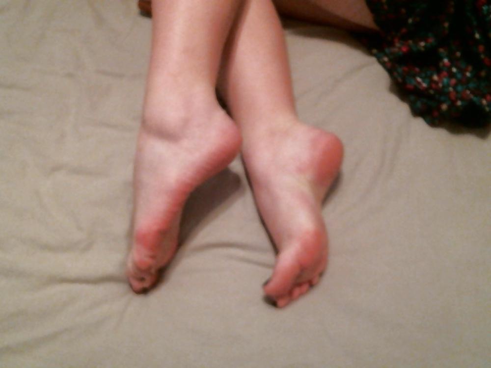 25P Sexy Kittens - Feet