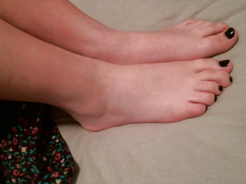 25P Sexy Kittens - Feet