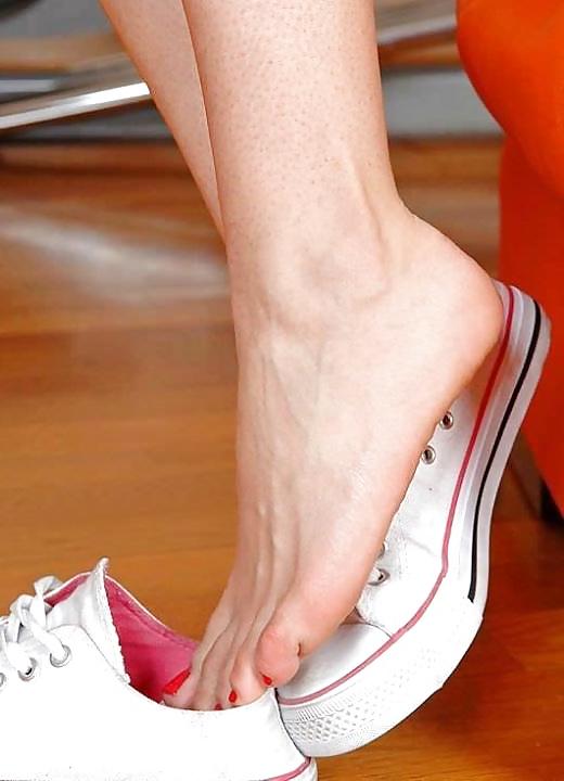 25P Sexy Teens Feet