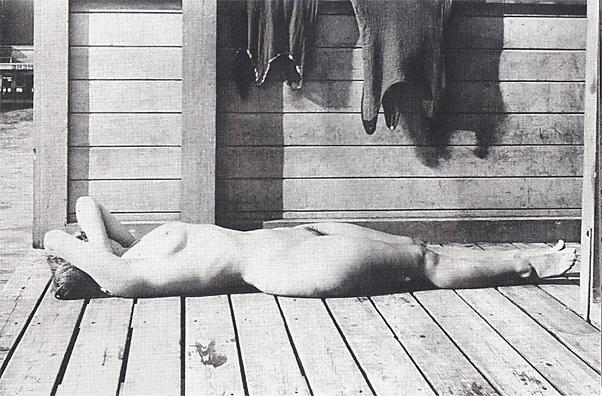 14P Mary Willumsen, first Female nude Photographer (1916)