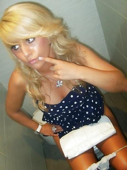 25P On the Toilet 3