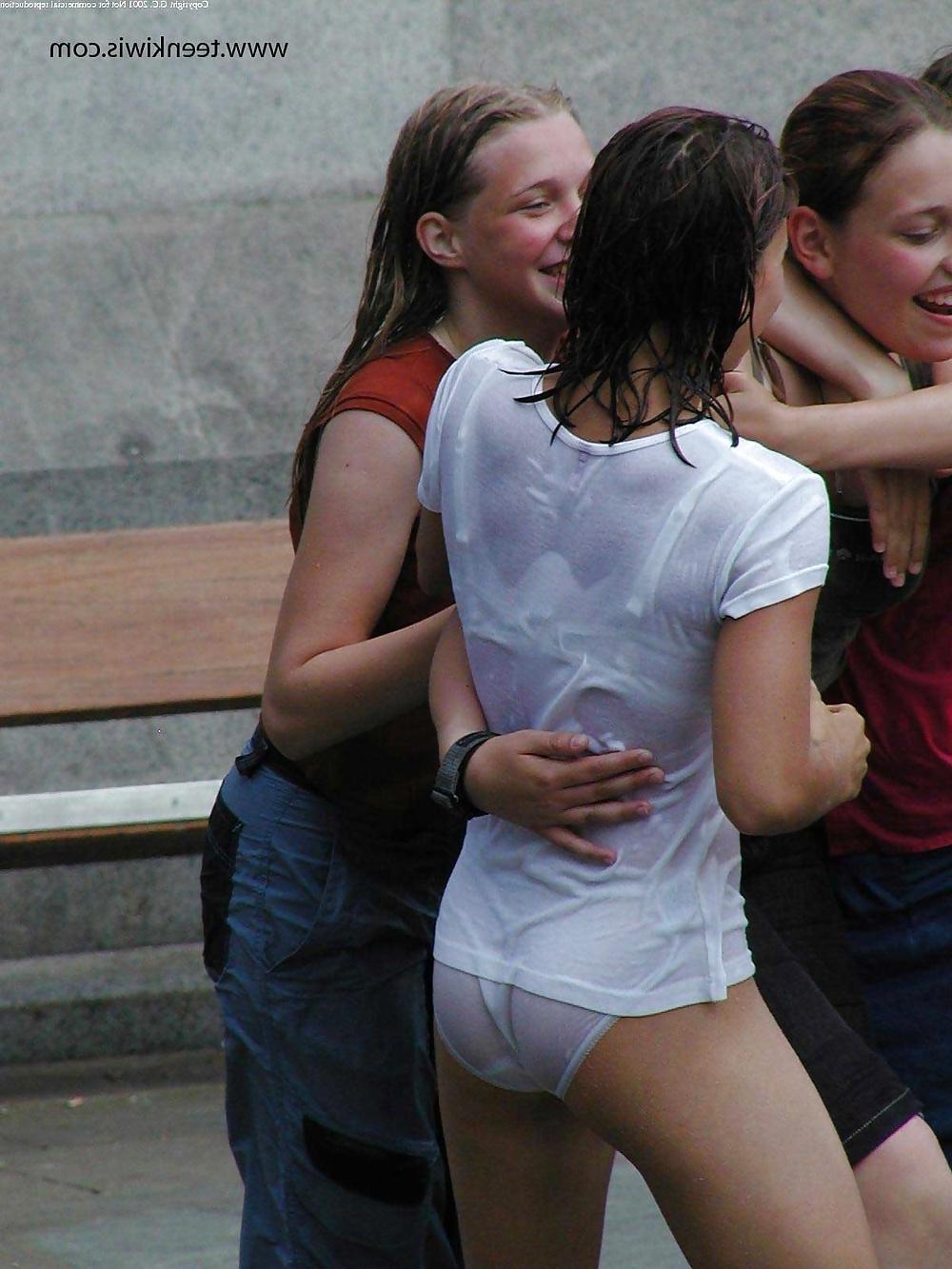 25P Delicious Wet Hairy Pussy on Sexy London Tourist
