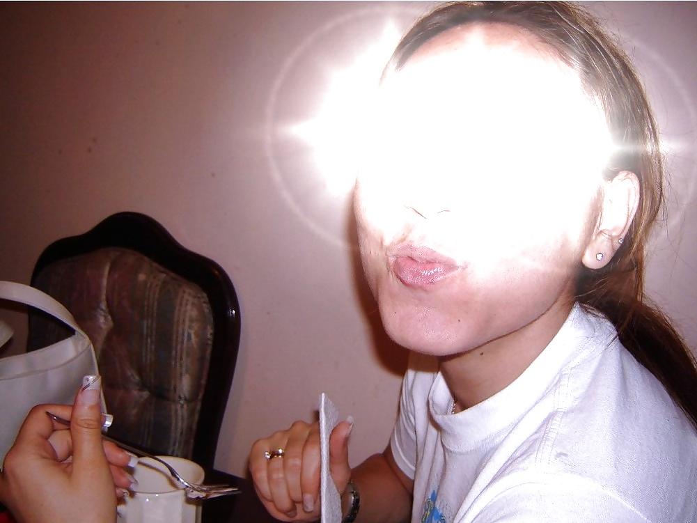 21P Kinky Lucy Ashley Bisex Amateur 1 con Censura