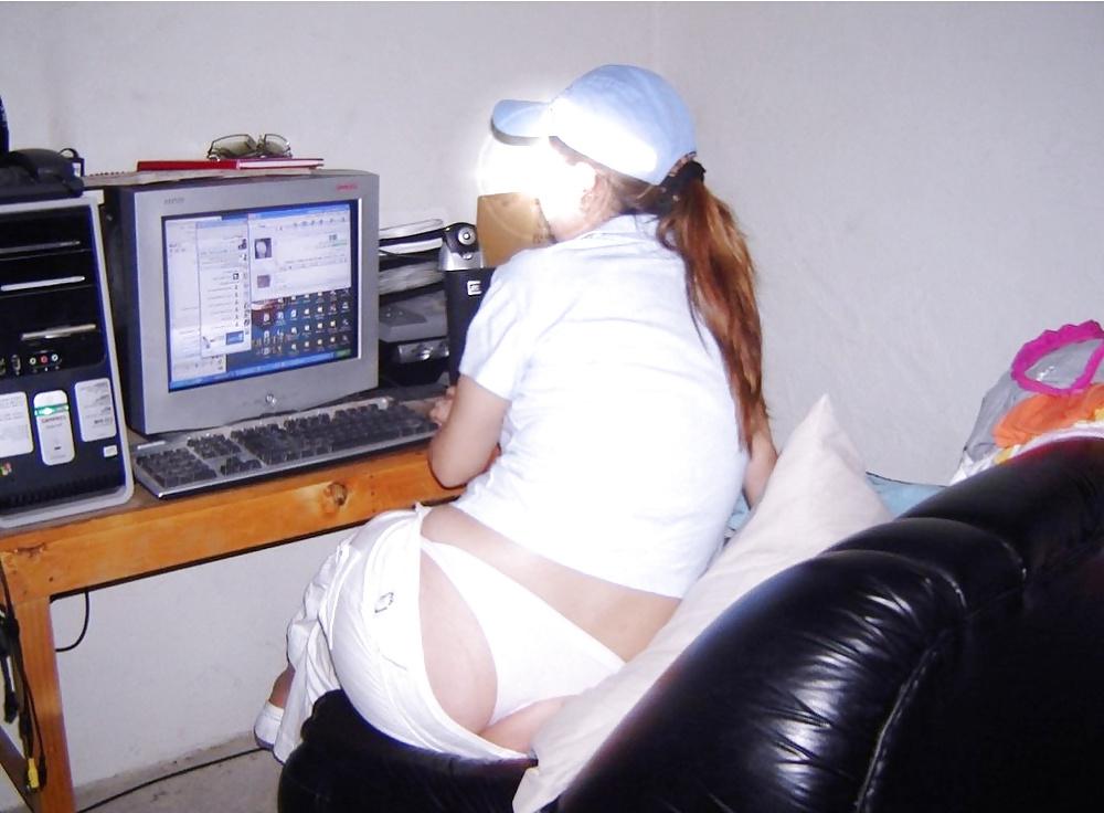 21P Kinky Lucy Ashley Bisex Amateur 1 con Censura