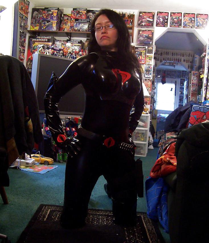 25P Girl in PVC Fetish Outfits