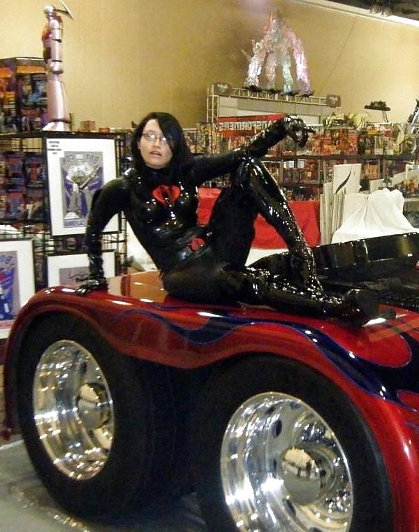 25P Girl in PVC Fetish Outfits