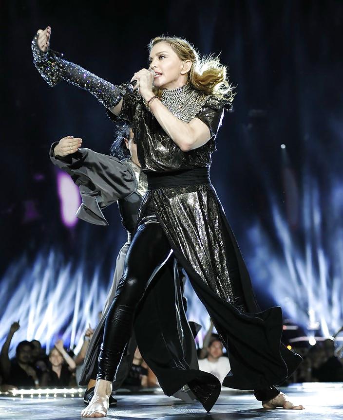 9P Madonna Feet
