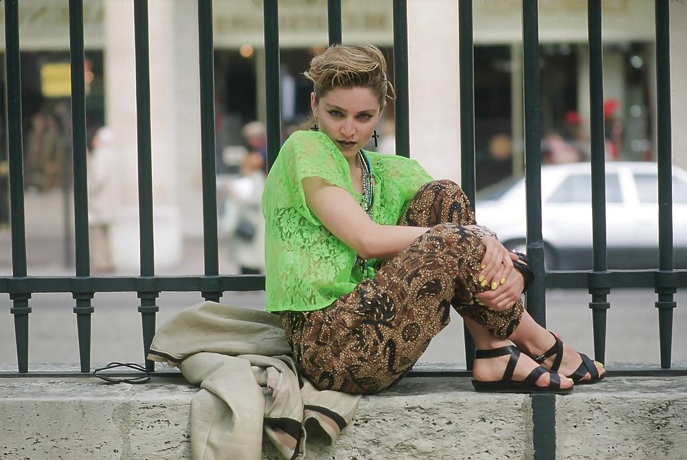 9P Madonna Feet