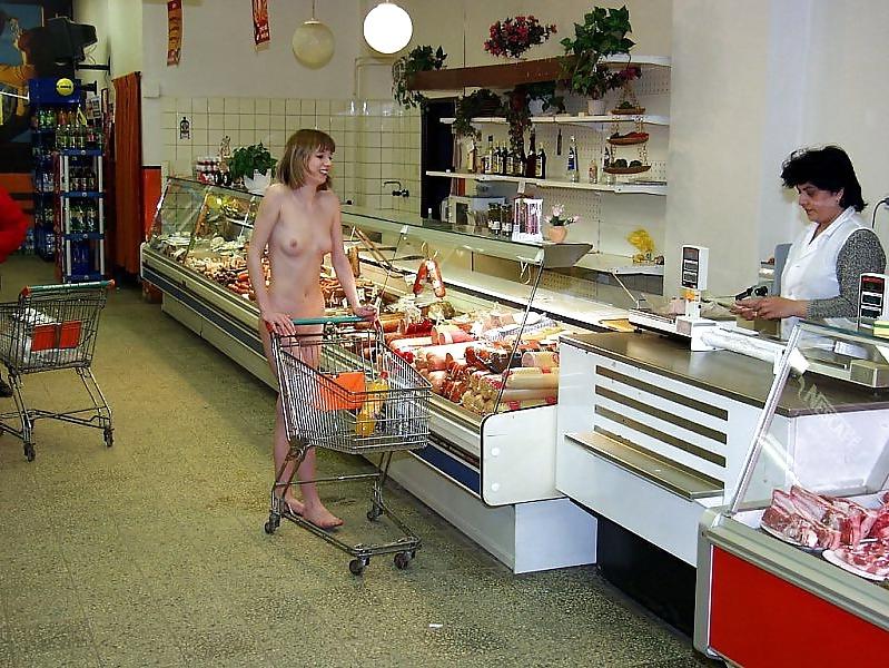 25P Nude in public 10