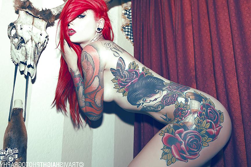 25P Tattoed girls art pics IX