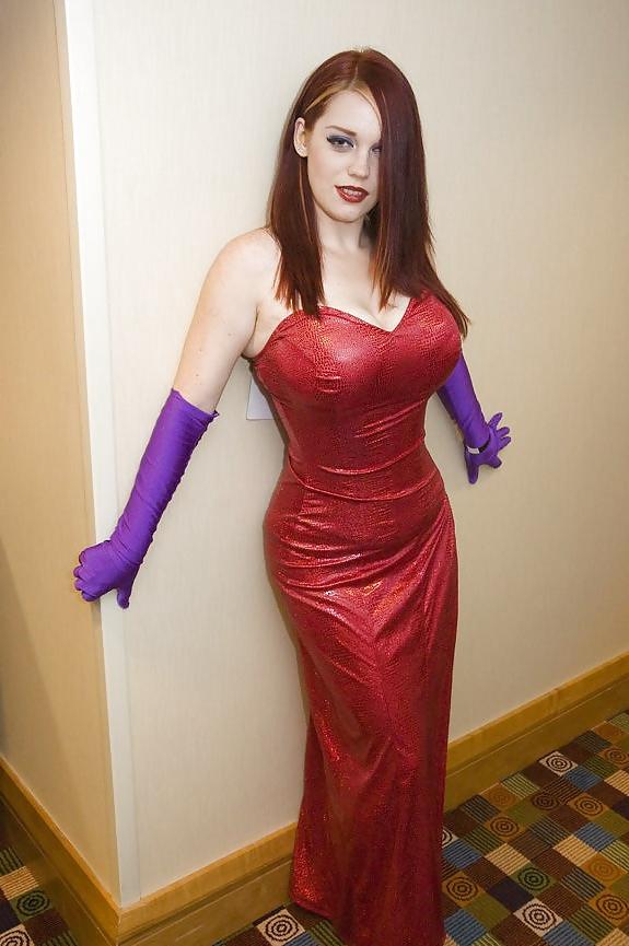 25P A Cosplay Bitch