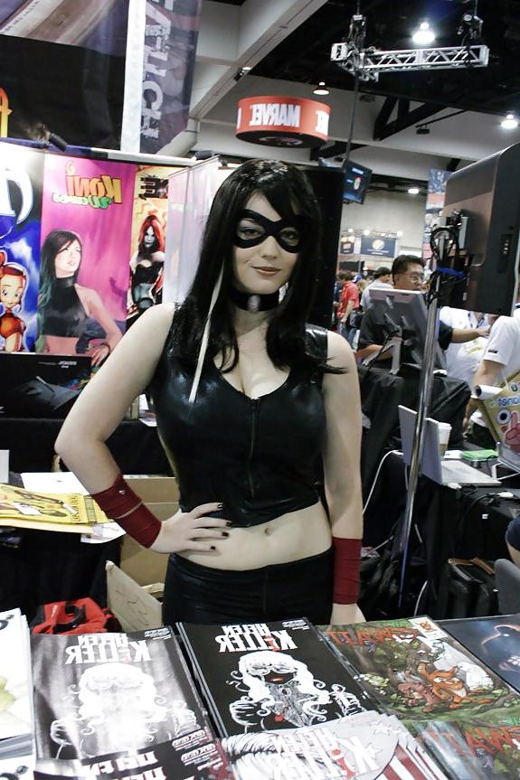 25P A Cosplay Bitch