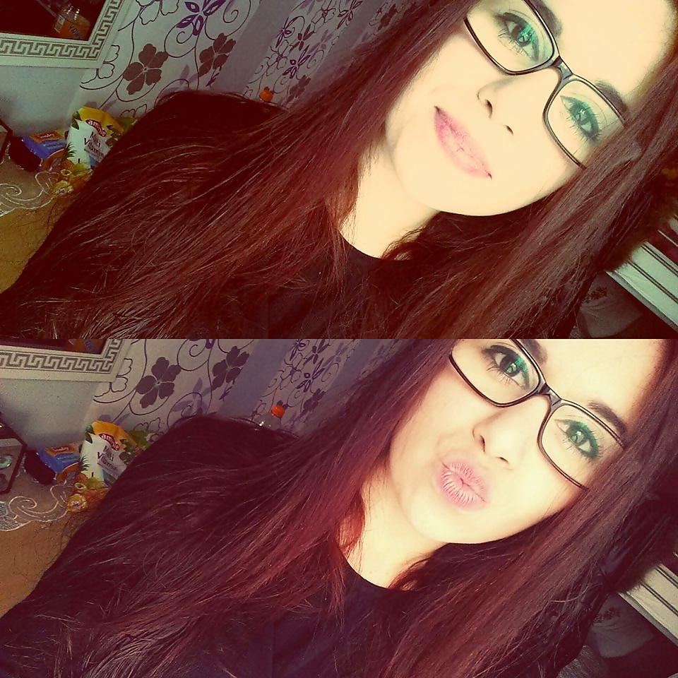 21P Turksih teen with glasses and a tight body! Is she a virgin?