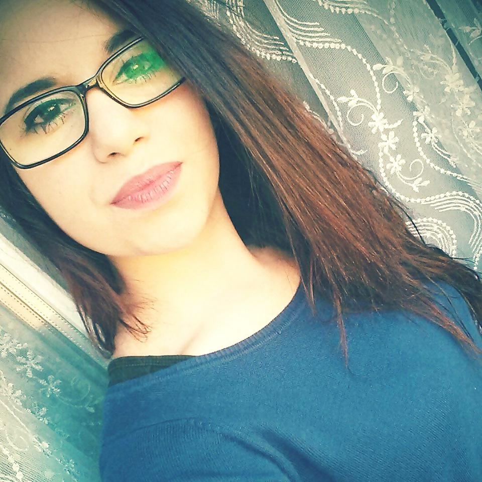 21P Turksih teen with glasses and a tight body! Is she a virgin?