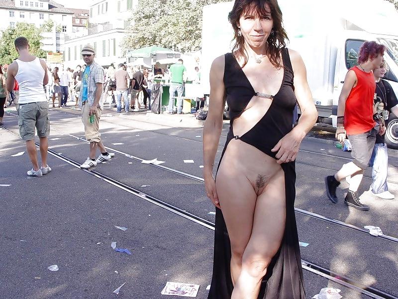 17P MATURE IN PUBLIC