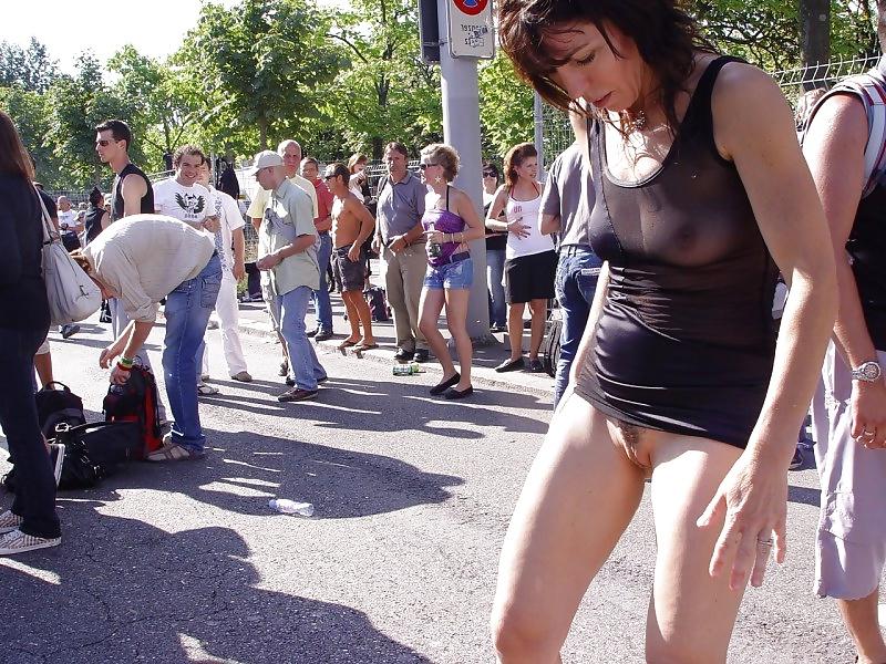 17P MATURE IN PUBLIC