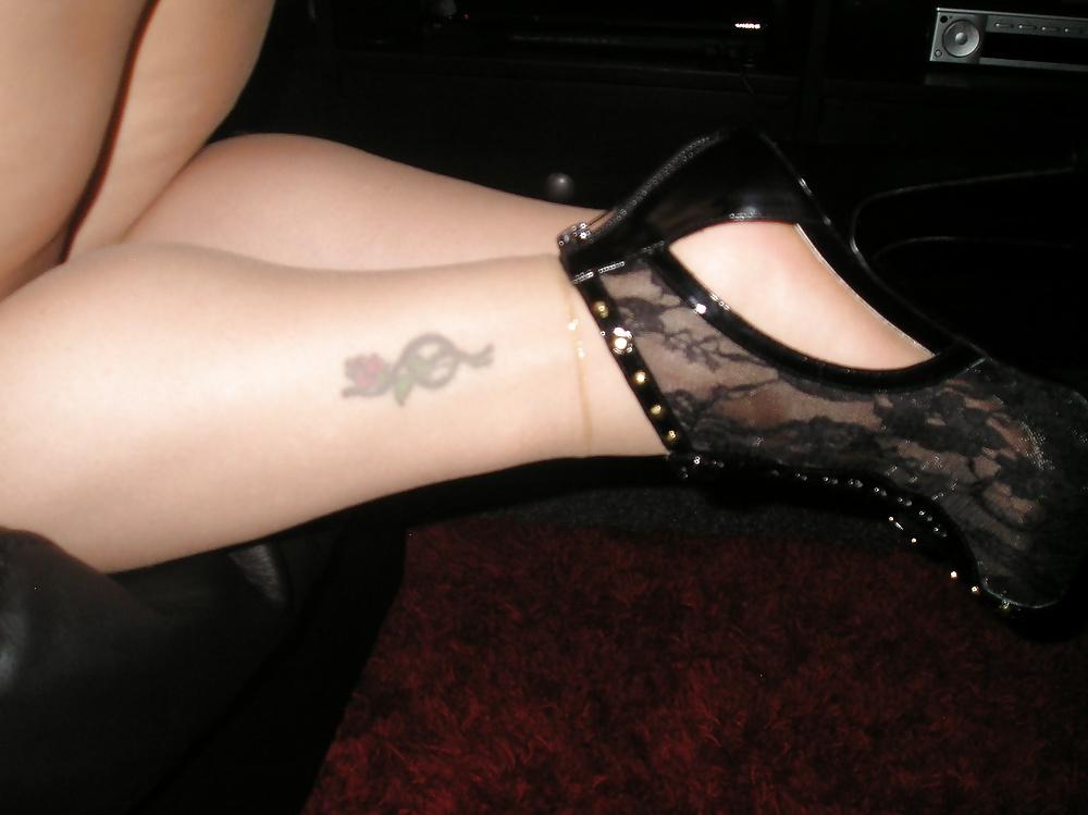 22P My girlfriends natural tights pantyhose and heels