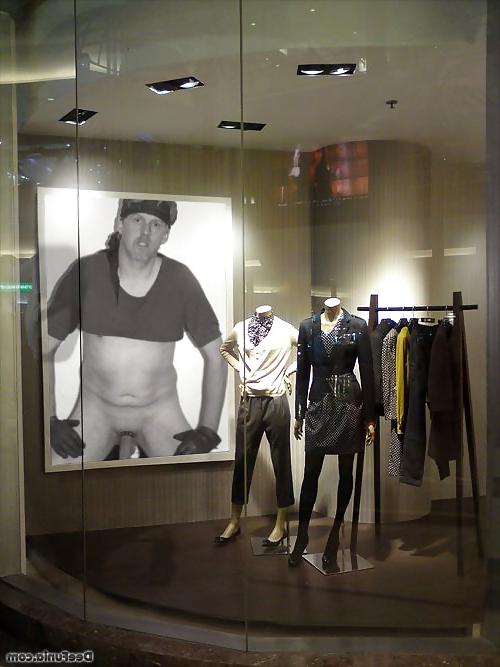 10P Porn model Tom Roeben in Public