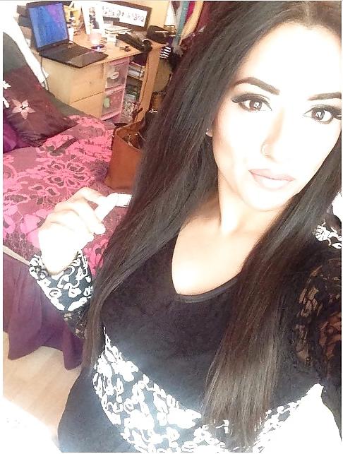 25P British uk paki indian bengali wank slut