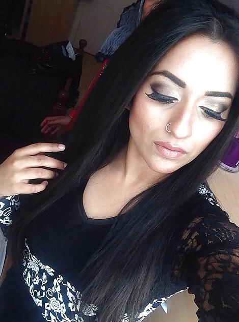 25P British uk paki indian bengali wank slut